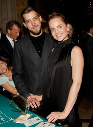 Die regie führte amy heckerling, die auch das drehbuch schrieb. Surprise Celebs Who Had Secret Weddings Entertainment Tonight