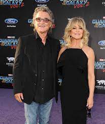 Kurt Russell, Goldie Hawn Caught by Cops While Having Sex on First Date