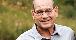 Larry Knepper's Instagram, Twitter & Facebook