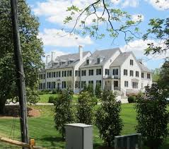 Hickory Hill Today After Remodelling And Additions By Its New Owner Massive But It S Lost Its Character And Quaint Kennedy Photo Hickory Hills Kennedy Family