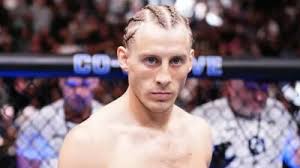 Ali Abdelaziz "choqué" par Jake Paul : "Il va me le payer"