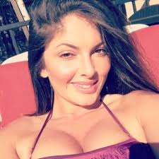 Natalie Ridenour's Instagram, Twitter & Facebook