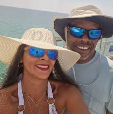 Finding and Customizing Christmas Decorations