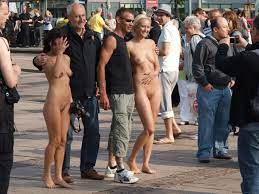 Nude in Public CMNF - 98 photo