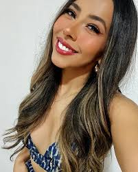 Jocelyn Rolon's Instagram, Twitter & Facebook