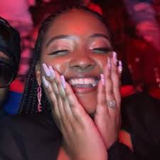 fatima pearson (@simonev21)