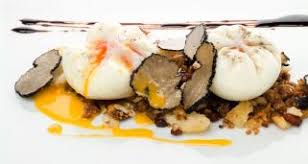 Su objetivo recuperar y mantener el placer de elaborar un buen guiso y a la vez dar a conocer las infinitas posibilidades de cocinar con trufa. Trufa Negra Juan Mari Arzak
