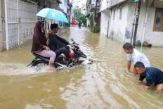 Jakarta banjir hari ini, 13 wilayah kebanjiran sampai 1,5 meter. Tag Jakarta Banjir The Jakarta Post