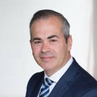 Scott Hills's Instagram, Twitter & Facebook