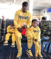 The discography of jadakiss, an american rapper, consists of six studio albums, one collaborative album, six mixtapes and 12 singles Jadakiss His Cubs And Jackjack Are Ready For A Getaway Icecreamconvos Com Daddy And Son Family Goals Father And Baby
