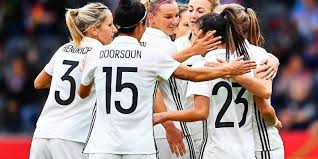 Auch bei der zuschauerakzeptanz haben die frauen in deutschland derzeit die nase vorn. Deutsche Fussballerinnen Wohl Zum Letzten Mal Beim She Believes Cup Frauenfussball Badische Zeitung