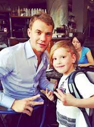 He is the younger brother of a well know football referee marcel neuer. 10 Manuel Neuer Ideas Manuel Neuer Soccer Players Goalkeeper