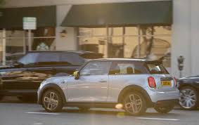 Corners so well you'll want to go again and again. The New Mini Cooper Se