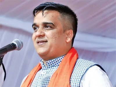 Harsh Sanghavi Visits Chotila Temple
