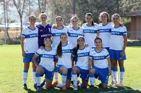 Gastón lezcano, fernando zampedri y edson puch. Imperdible Universidad Catolica Femenino Recibira A Temuco En La Cancha Principal De San Carlos De Apoquindo