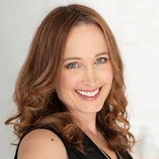 Staci Hall's Instagram, Twitter & Facebook