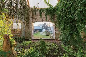 In the German Countryside, a Farmhouse Turned Lush Cultural Retreat - The  New York Times