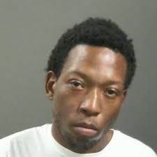 Jamal Oliver 25 years old Height: 5'9 Weight: 155 Arresting Agency:  Fayetteville Police Department Charges: •Felon In Possession Of A Firearm  •Theft By Receiving •Disregard Traffic Light •Driving On A Suspended /