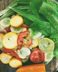 Making Salads With Zucchini Saladleaves Cucumber Tomato And Some Spices Greens Greenlife Greenlifestyle Healt Healthy Recipes Salad Leaves Yummy Cakes