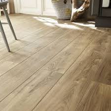 Sol Stratifie Laurentian Ep 8 Mm Decor Chene Malte Sol Stratifie Deco Sol Maison Etage