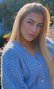 Aaron Amendola's Instagram, Twitter & Facebook