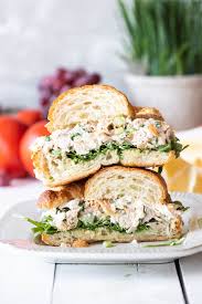 rotisserie en salad sandwich