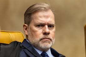 Apesar do conteúdo do celular de Vorcaro, Toffoli tenta dobrar a aposta