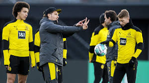 Edin terzic hat den bvb zum pokalsieg geführt. Bvb Erfullt Soll Gegen Braunschweig Jetzt Sucht Terzic Mit Dortmund Die Leichtigkeit Eurosport