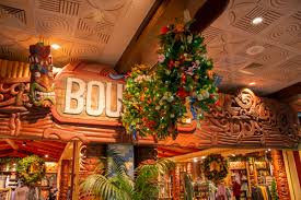 Buy clothings, bags, jewelry, shoes (boots & sneakers), duvet covers, car seat covers and accessories for women & men from polynesian print online store. Photos Disney S Polynesian Village Resort Brings Christmas To The Islands For The 2019 Holiday Season Wdw News Today