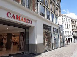 Mary katrantzou was born in athens, greece to an interior design mother and a father who trained in textile engineering. Marche Du Pret A Porter Le Recul En 2020 Va Etre Superieur A Celui Observe Entre 2007 Et 2019 Previent L Observatoire Economique De L Institut Francais De La Mode