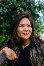 Lauren Pascale's Instagram, Twitter & Facebook