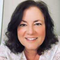 Denise Goetz's Instagram, Twitter & Facebook