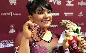 She is the 2018 world bronze medalist on vault, the first mexican female gymnast to medal at a world championships. Alexa Moreno La Gimnasta Mexicana Que Esta Haciendo Historia