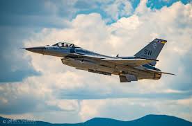 The thunderbirds are tasked to perform maneuvers that are designed exhibit the precision flight capabilities of the team. F 16 Viper Photos Air Combat Command Demonstration Team