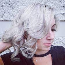 40 Best Hairstyles For Grey Hair That Make You Look 10 Years Younger Cool Hairstyles Hair Styles Blending Gray Hair