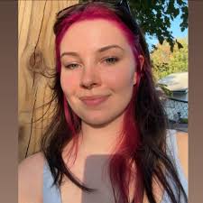 Recommendation for cost effective jel nails place in Madison