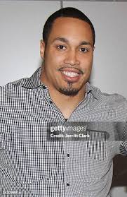 252 Travis Beckum Photos & High Res Pictures