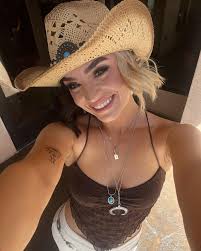 BROOKLYN (@brooklyn.warren) • Instagram photos and videos