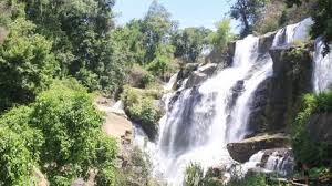The most popular recreation hub center in selangor. Ulu Klang Waterfall