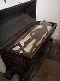 Each year in the united states, so many steel caskets are buried that we could lenin is laid out in state in a mausoleum in the red square in a glass casket. Coffin Wikipedia