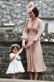 Kate Middleton Wore A Blush Dress To Pippa S Wedding And It S Perfection Pippa Middleton Wedding Alexander Mcqueen Dresses Pippas Wedding