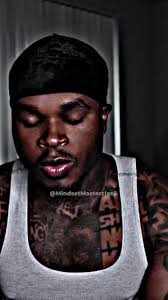 Donovan Williamson's Instagram, Twitter & Facebook