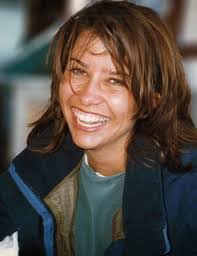 Lauren Cruickshank's Instagram, Twitter & Facebook