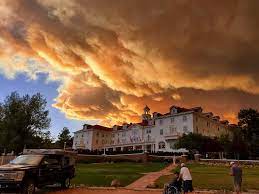 Das stanley hotel ist ein einzigartig gestalteter veranstaltungsort in den ausläufern der rocky mountains im estes park, colorado. Kktv 11 News A Devastating And Yet Stunning Photo Of The Facebook