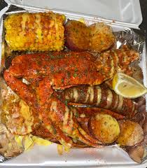 HAPPY FRIDAY‼️ We are open today!...