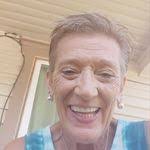 Denise Buettner's Instagram, Twitter & Facebook