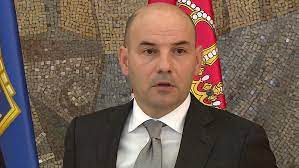 Naime, on bi trebalo da preuzme tu funkciju od dušana vujovića, koji će biti vršilac dužnosti šefa resora vojske nakon formalne smene bratislava gašića u parlamentu, koju je juče zatražio premijer aleksandar vučić.predsednik vlade srbije vučić juče je. Bivsi Sef Bia Nece Biti U Vucicevom Kabinetu
