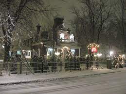 Beautiful Victorian House Now A Chocolate Store Chocolat Favori In Charlesbourg Quebec City Quebec City Quebec Victorian Homes