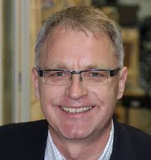 Hans Ewald's Instagram, Twitter & Facebook