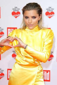 Sie wuchs bis zu ihrem siebten lebensjahr in berlin auf und zog dann gemeinsam mit ihrer wie ihre mutter betrieb thomalla als freizeitsport kickboxen. Sophia Thomalla Ich Will Definitiv Kinder Thomalla Kinder Neuer Freund